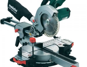 Metabo Kappsäge und Gehrungssäge KGS216M